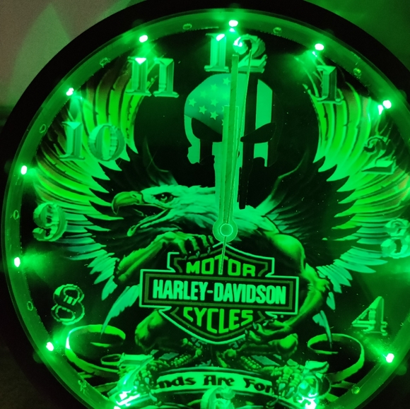 COPY - Harley Davidson clock - Picture 10 of 14